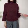 TENSIONE IN – Maglione cropped collo cratere bordeaux